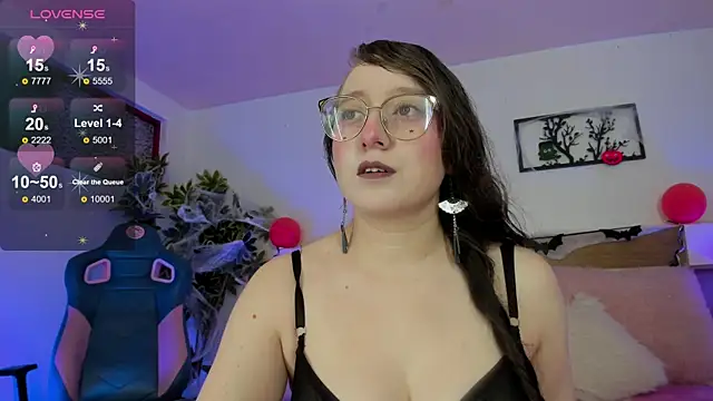 Snapshot of julietha_bianco_ chatting on 10/27/25, 02:21 julietha bianco  online show from 10/27/25, 02:21