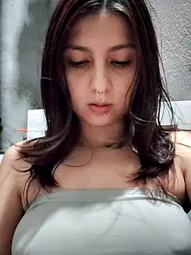 Maiden-Hot online show from 05/19/26, 03:57