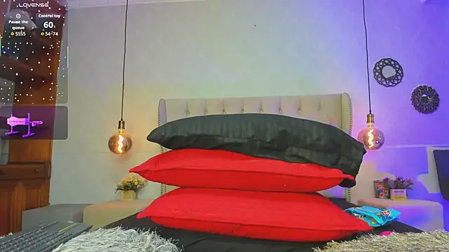 Snapshot of amanda29 chatting on 11/25/25, 07:03 amanda29 online show from 11/25/25, 07:03