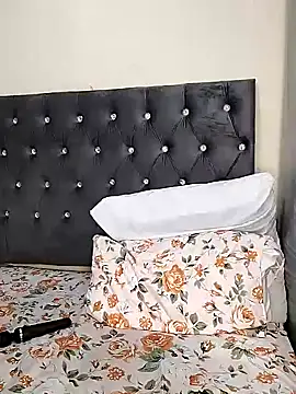 SexyCurvysxx69xx online show from 02/22/25, 01:00