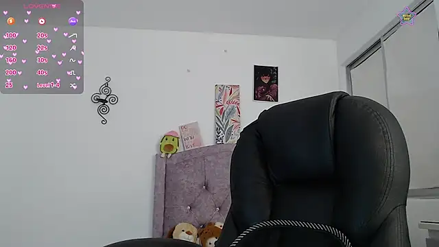 ellajonz online show from 07/12/26, 12:01