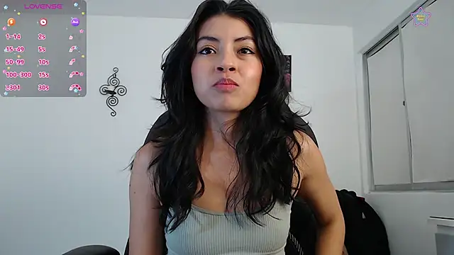 ellajonz online show from 07/26/26, 01:14