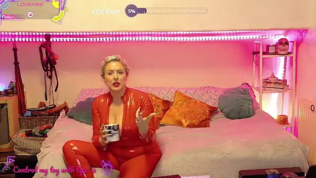 Snapshot of GoddessAlimony chatting on 10/24/25, 02:08 GoddessAlimony online show from 10/24/25, 02:08