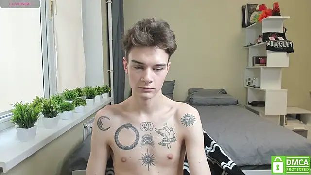 Snapshot of avegothy- chatting on 03/05/25, 11:28 avegothy- online show from 03/05/25, 11:28