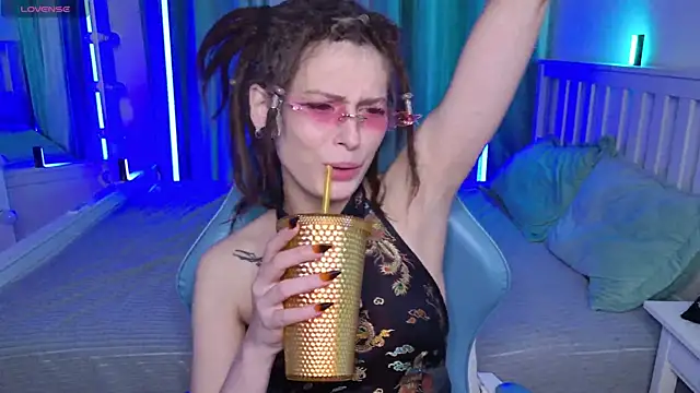 Snapshot of AnTikaMy chatting on 10/07/25, 01:30 AnTikaMy online show from 10/07/25, 01:30