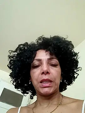 Snapshot of Lunasquirt1985 chatting on 02/16/26, 11:39 Lunasquirt1985 online show from 02/16/26, 11:39