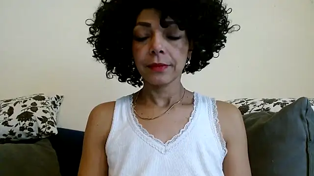 Snapshot of Lunasquirt1985 chatting on 02/19/26, 12:56 Lunasquirt1985 online show from 02/19/26, 12:56