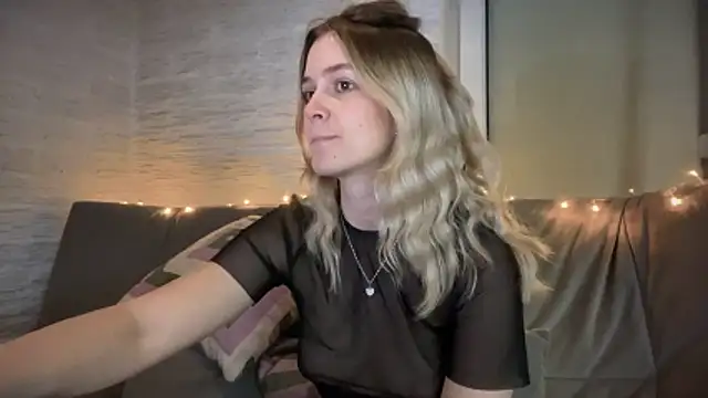 amandatalk online show from 11/19/25, 06:13