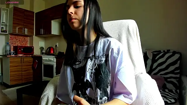 ErlinaBuoy online show from 07/24/26, 06:44