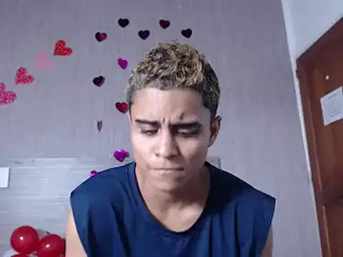 Liiamthompson online show from 02/19/25, 03:27