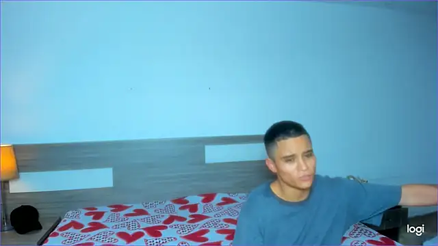 Snapshot of Liiamthompson chatting on 10/30/25, 07:36 Liiamthompson online show from 10/30/25, 07:36