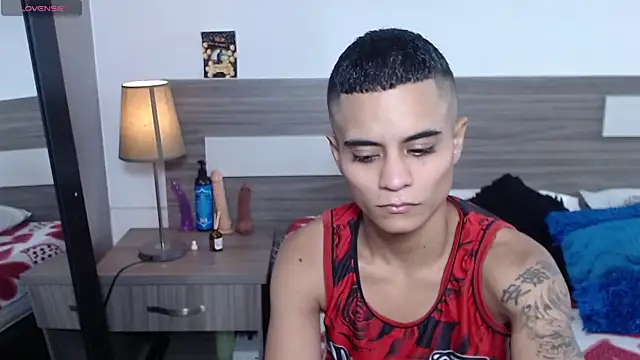 Snapshot of Liiamthompson chatting on 11/20/25, 07:13 Liiamthompson online show from 11/20/25, 07:13