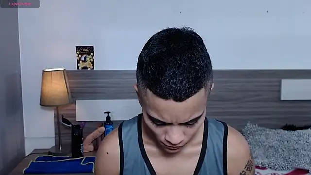 Snapshot of Liiamthompson chatting on 11/23/25, 09:31 Liiamthompson online show from 11/23/25, 09:31