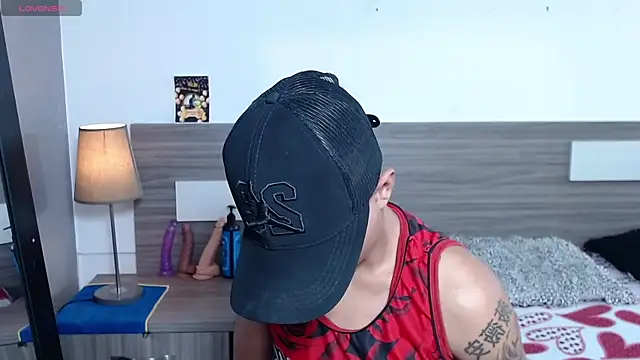 Snapshot of Liiamthompson chatting on 11/26/25, 09:10 Liiamthompson online show from 11/26/25, 09:10