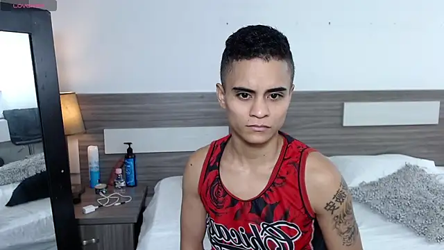 Snapshot of Liiamthompson chatting on 12/01/25, 10:31 Liiamthompson online show from 12/01/25, 10:31