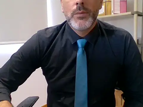 Snapshot of 66MA69 chatting on 10/21/25, 11:33 66MA69 online show from 10/21/25, 11:33