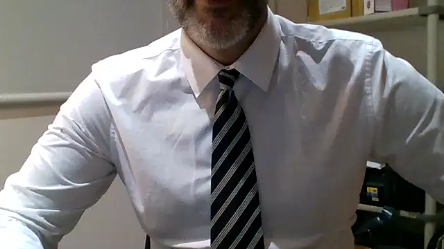 Snapshot of 66MA69 chatting on 11/03/25, 12:46 66MA69 online show from 11/03/25, 12:46