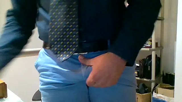 Snapshot of 66MA69 chatting on 12/05/25, 07:28 66MA69 online show from 12/05/25, 07:28