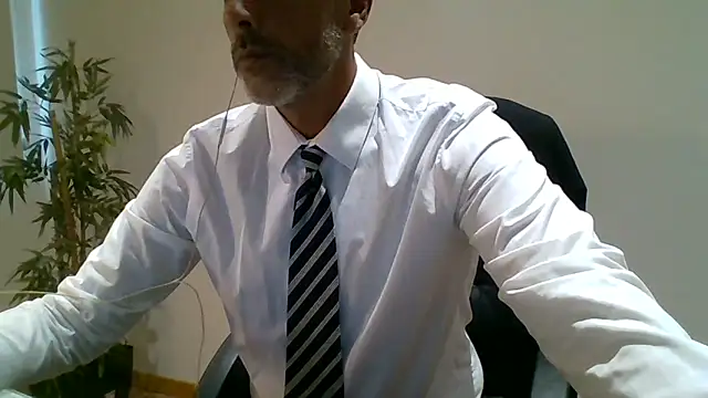 Snapshot of 66MA69 chatting on 06/06/26, 05:06 66MA69 online show from 06/06/26, 05:06