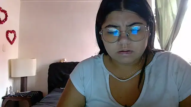 Snapshot of viccky_vick chatting on 09/16/25, 09:49 viccky vick online show from 09/16/25, 09:49