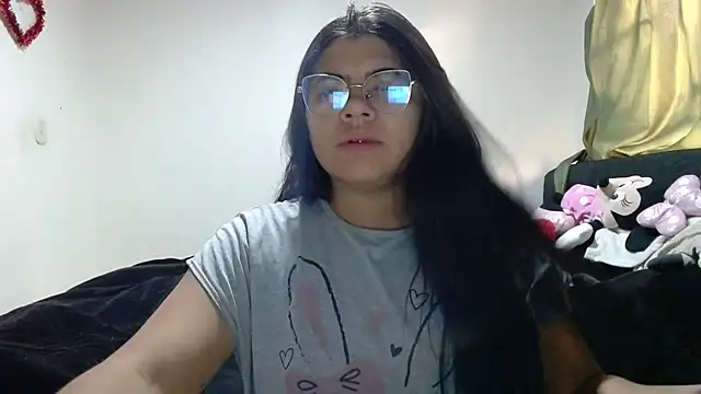 Snapshot of viccky_vick chatting on 10/26/25, 12:44 viccky vick online show from 10/26/25, 12:44