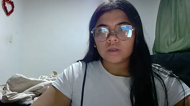 Snapshot of viccky_vick chatting on 10/28/25, 11:51 viccky vick online show from 10/28/25, 11:51