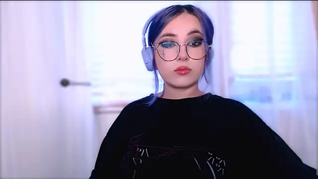 purplewitch online show from 10/18/25, 02:25