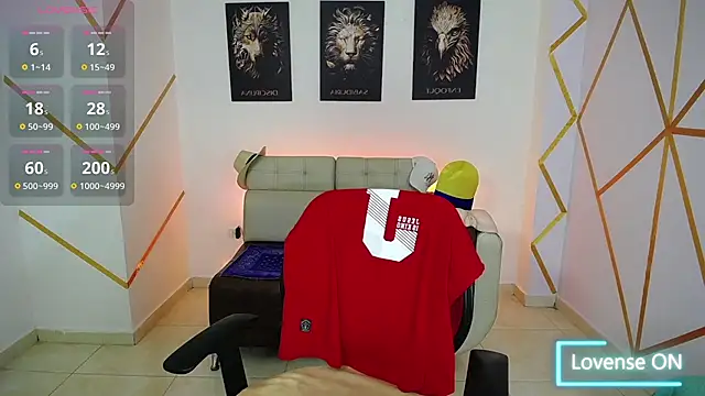 Snapshot of Dwayne_Brown chatting on 02/28/25, 07:46 Dwayne Brown online show from 02/28/25, 07:46