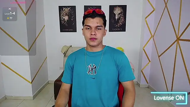 Snapshot of Dwayne_Brown chatting on 03/02/25, 01:27 Dwayne Brown online show from 03/02/25, 01:27