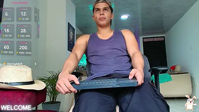 Snapshot of Dwayne_Brown chatting on 09/15/25, 02:17 Dwayne Brown online show from 09/15/25, 02:17