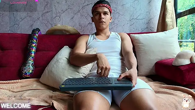 Snapshot of Dwayne_Brown chatting on 10/25/25, 07:08 Dwayne Brown online show from 10/25/25, 07:08