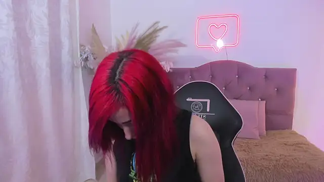 Snapshot of palmerfox_tay chatting on 10/08/25, 03:15 palmerfox tay online show from 10/08/25, 03:15