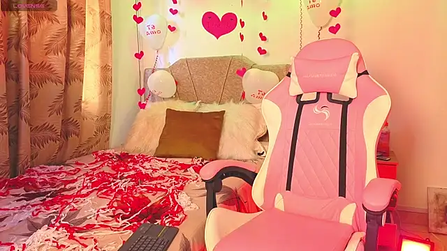CherryDiamon online show from 02/12/25, 08:07