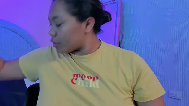 yeikafoxy online show from 05/19/26, 11:05