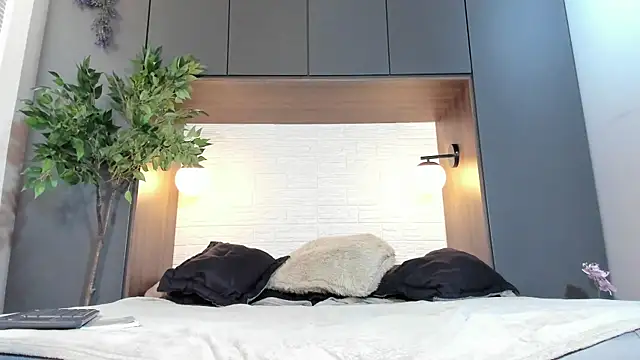 Alexa vandercloude online show from 03/12/25, 03:18