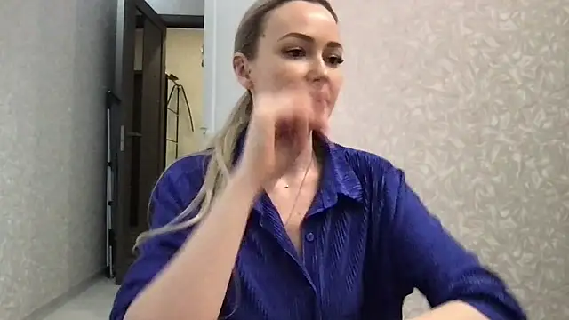 juciepussy  online show from 02/20/25, 03:41