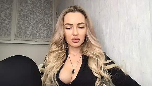juciepussy  online show from 02/21/25, 06:59