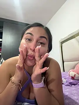 Snapshot of dulcehot_1502 chatting on 02/25/25, 07:25 dulcehot 1502 online show from 02/25/25, 07:25