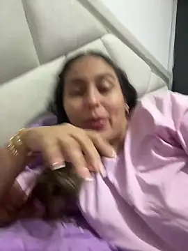 Snapshot of dulcehot_1502 chatting on 02/28/25, 11:56 dulcehot 1502 online show from 02/28/25, 11:56