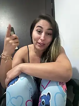 Snapshot of dulcehot_1502 chatting on 03/08/25, 02:01 dulcehot 1502 online show from 03/08/25, 02:01