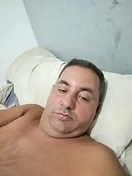 Snapshot of Cruelmalvado chatting on 12/14/25, 12:38 Cruelmalvado online show from 12/14/25, 12:38