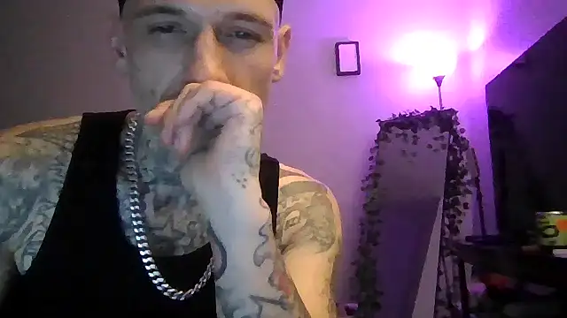 cruz815 online show from 06/12/26, 01:37