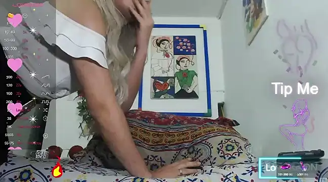 Snapshot of Charlotte_Spicy chatting on 03/05/25, 05:08 Charlotte Spicy online show from 03/05/25, 05:08