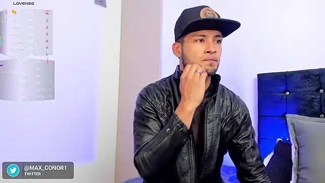 Max Conor1 online show from 10/23/25, 01:43