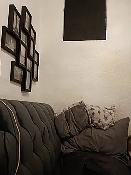 MirandaLatinaLovely online show from 07/18/26, 04:33