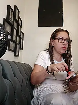 MirandaLatinaLovely online show from 07/27/26, 04:58
