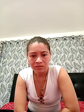 Snapshot of Sophia_Dupontx chatting on 02/21/25, 06:15 Sophia Dupontx online show from 02/21/25, 06:15