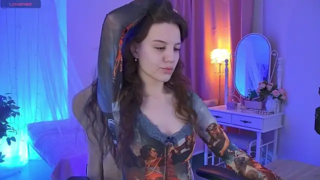 Snapshot of MilaStoyne chatting on 11/24/25, 06:24 MilaStoyne online show from 11/24/25, 06:24