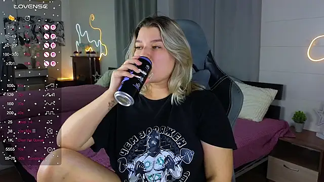 Snapshot of Jenny_Smit chatting on 09/09/25, 04:01 Jenny Smit online show from 09/09/25, 04:01