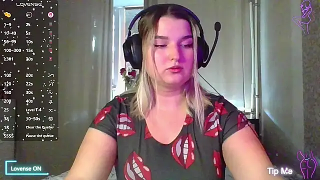 Snapshot of Jenny_Smit chatting on 10/27/25, 02:59 Jenny Smit online show from 10/27/25, 02:59